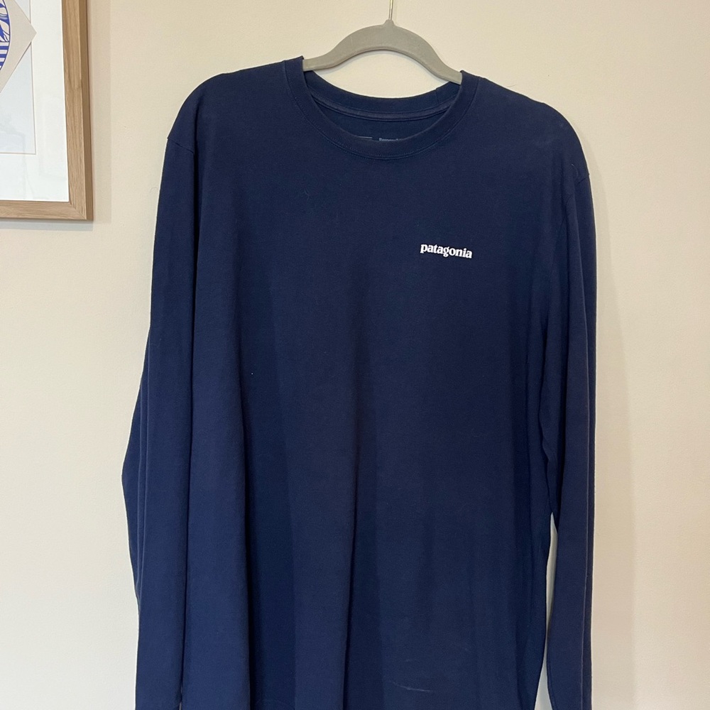 Patagonia Men's Navy Blue Long Sleeve Shirt